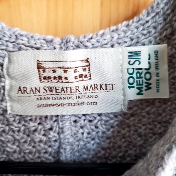 Aran Sweater Market Cable & Moss Grey Merino Wool Poncho size S/M - Picture 2 of 5